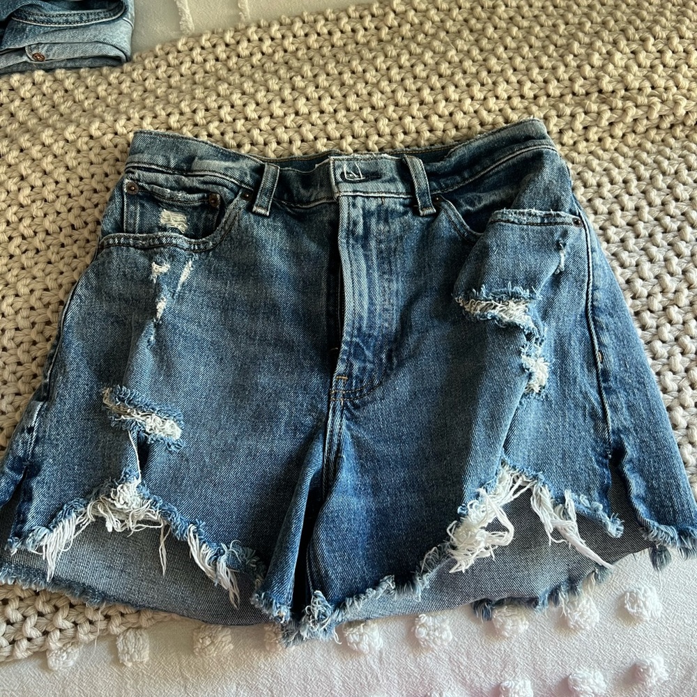 High rise 4” mom shorts from Abercrombie